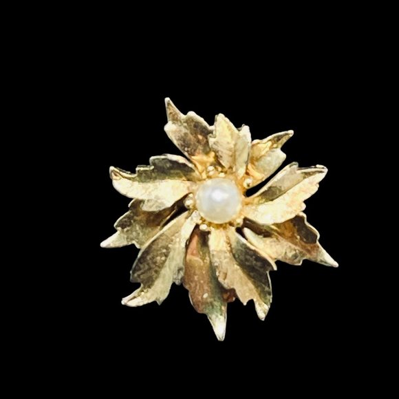 Vintage Emmons Gold Tone Faux Pearl Flower Clip On Earrings (5021) - Picture 3 of 6